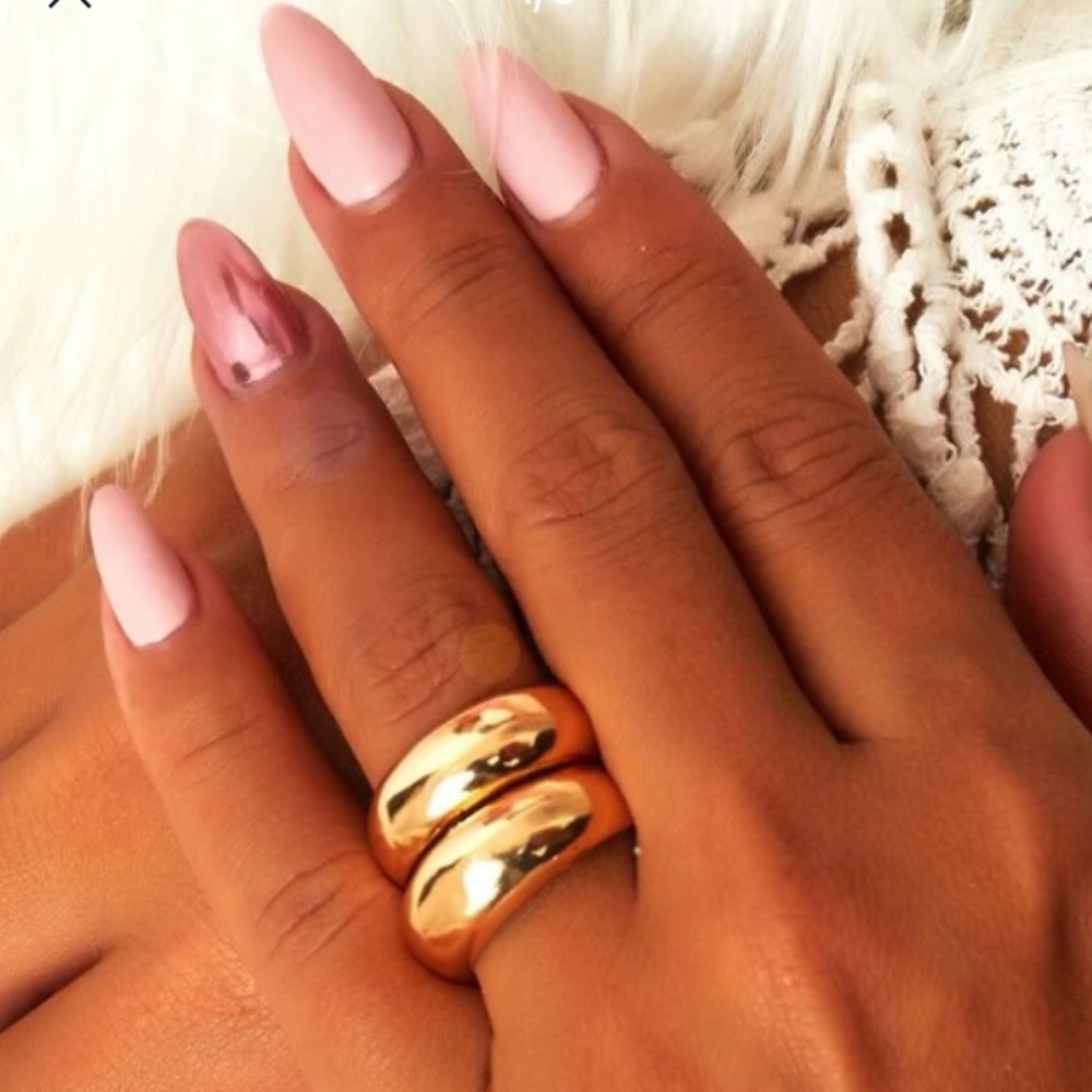 NWT 2 PIECE GOLD RING SET